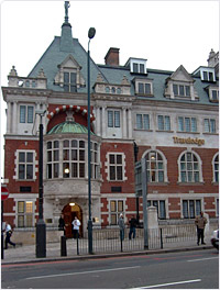 Travelodge in Grays Inn Rd, London