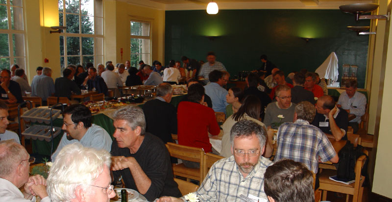 Dinnertime in Nightingale hall