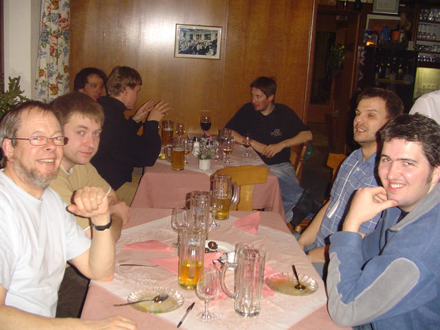 dinner_group_05